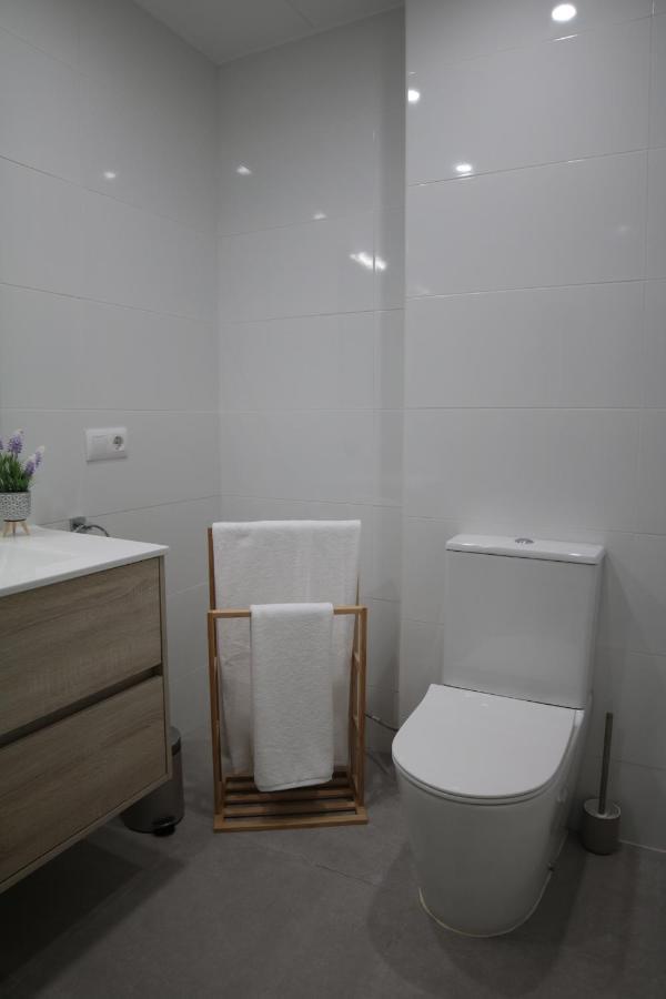 Modern Apartament Al Costat Del Parc De La Devesa Girona Exterior foto