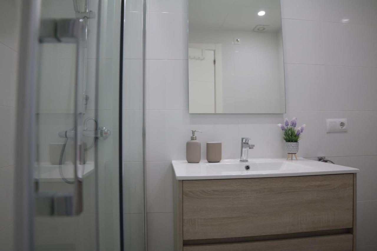 Modern Apartament Al Costat Del Parc De La Devesa Girona Exterior foto